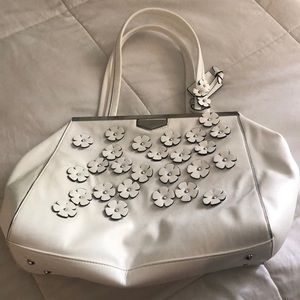 Vera wang white pocketbook